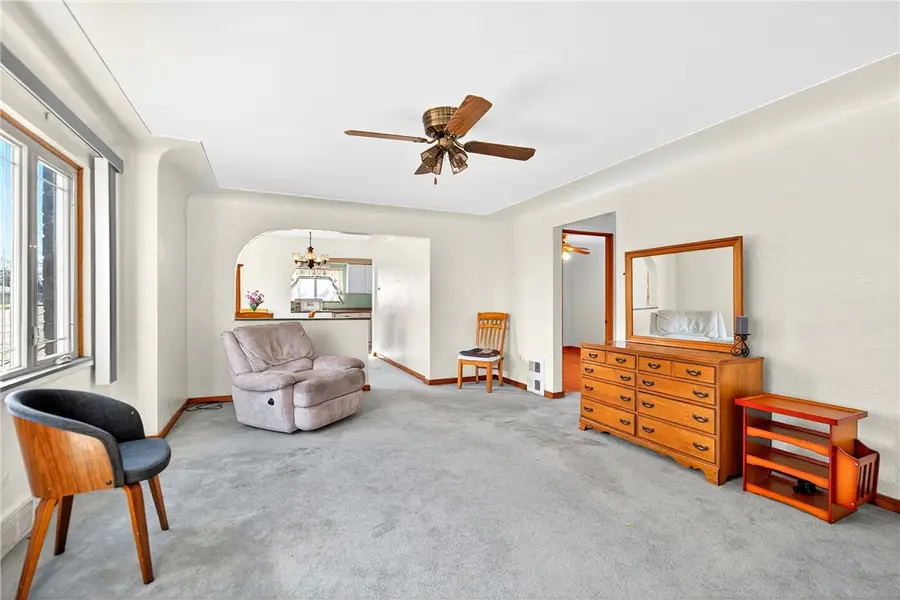 894 Toman Avenue, Clairton, PA 15025 - Image #3