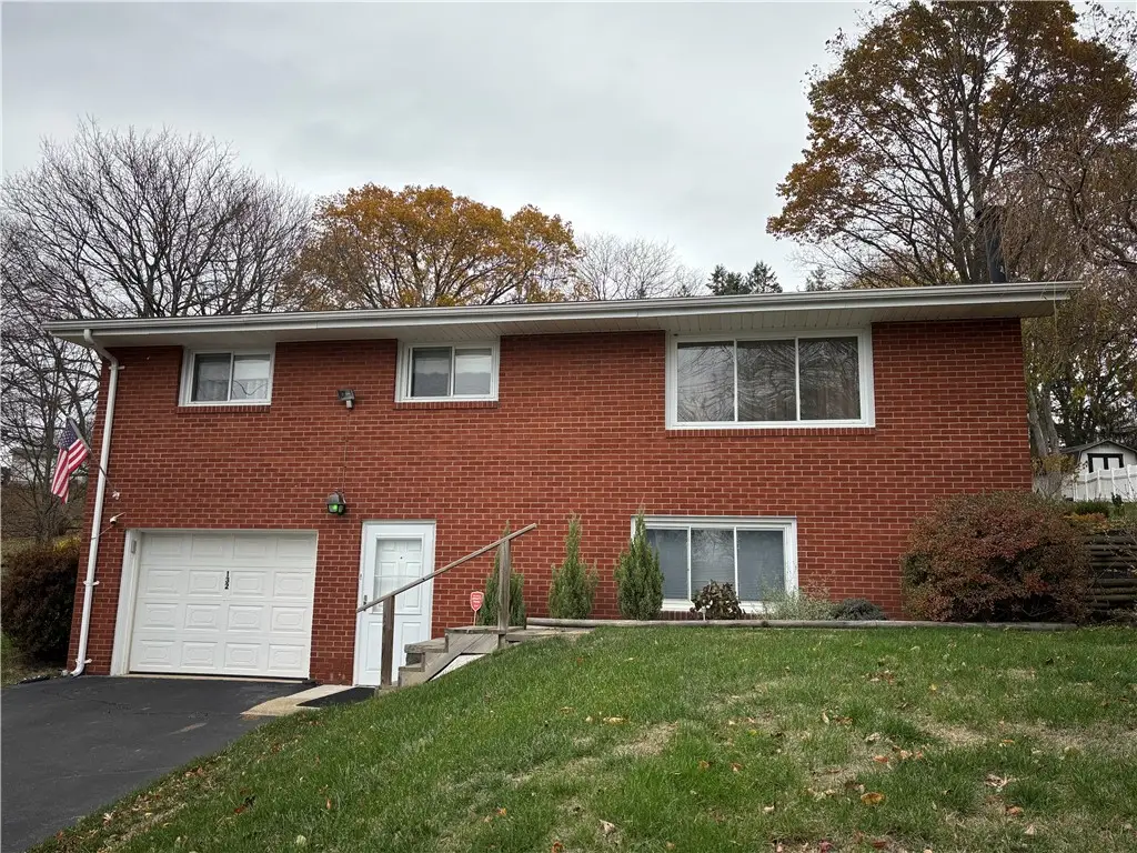 132 Marlene Dr, Chippewa, PA 15010 - Image #1