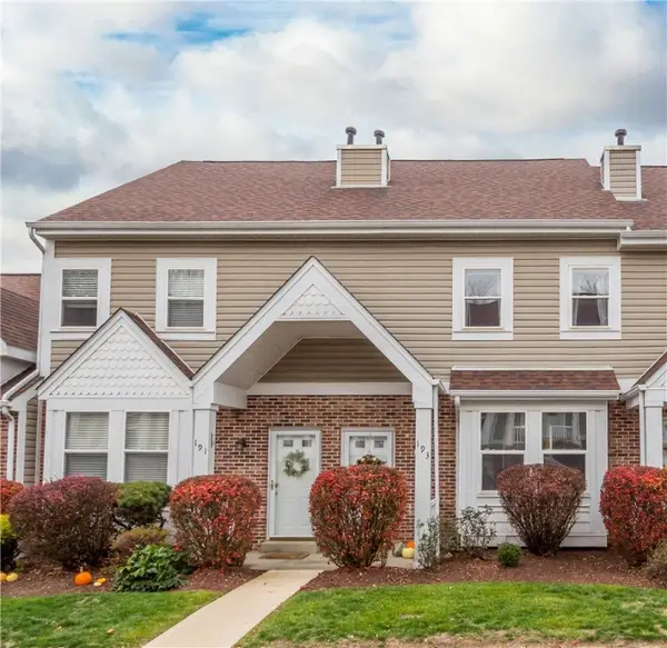 193 Old Village Lane, Bethel Park, PA 15102