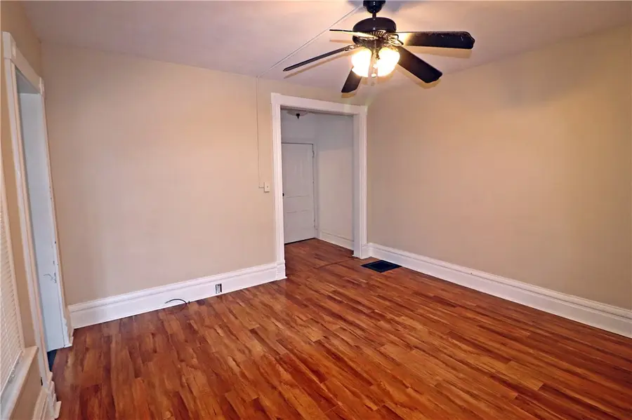 504 Arthur Ave, Scottdale, PA 15683 - Image #3