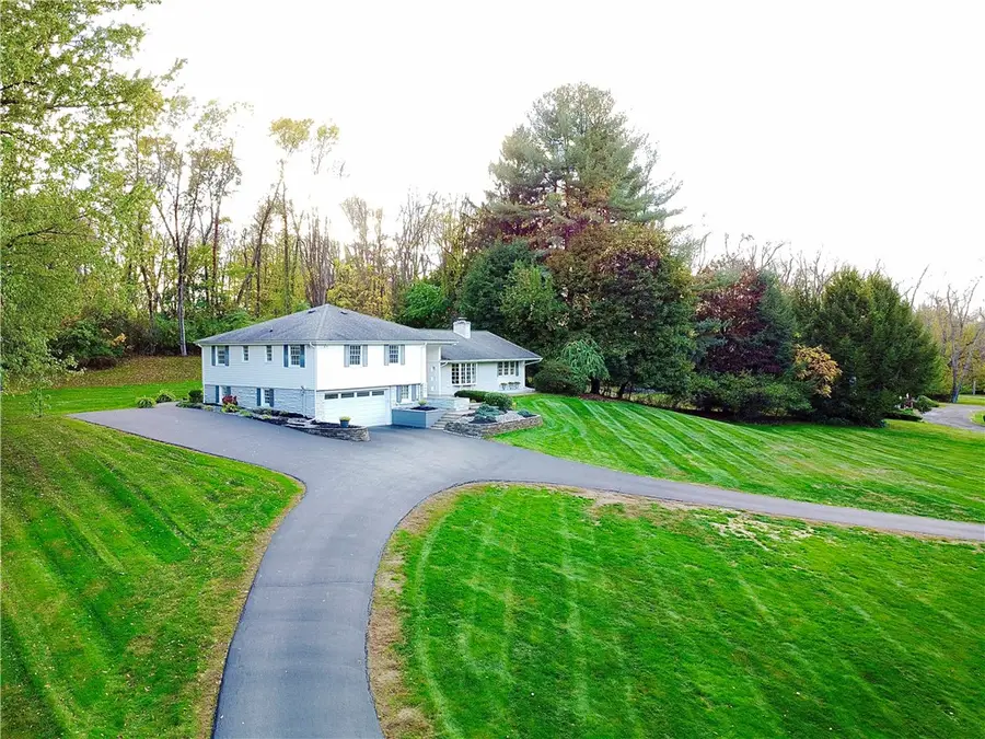 201 Ludwig Road, Neshannock Township, PA 16105 - Image #2
