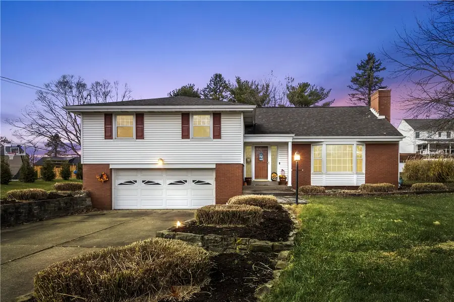 216 E Harbison, Robinson Township, PA 15205 - Image #2