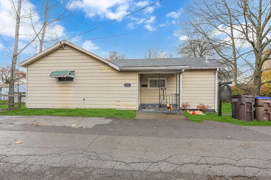 396 Oak Way, Sharon, PA 16146 - Image #1