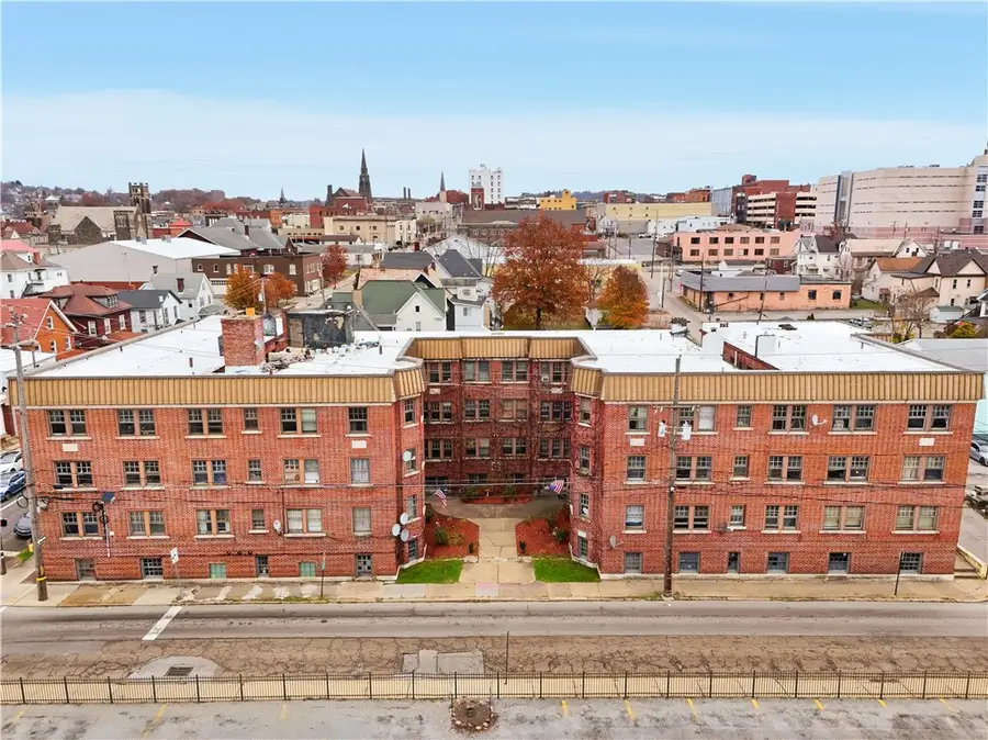 325 W Jefferson St, Butler, PA 16001 - Image #2