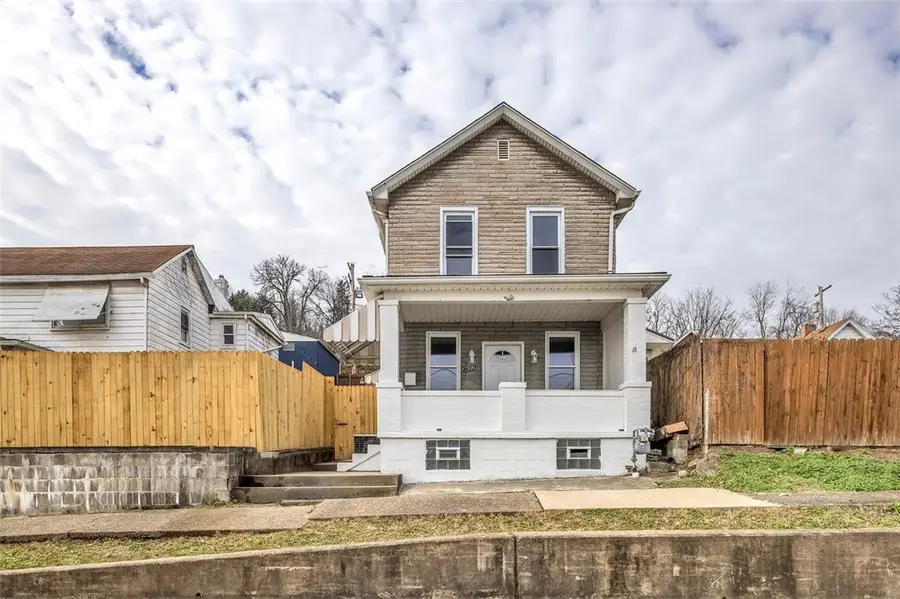 1209 Lower Meadow Ave, Charleroi, PA 15022 - #2