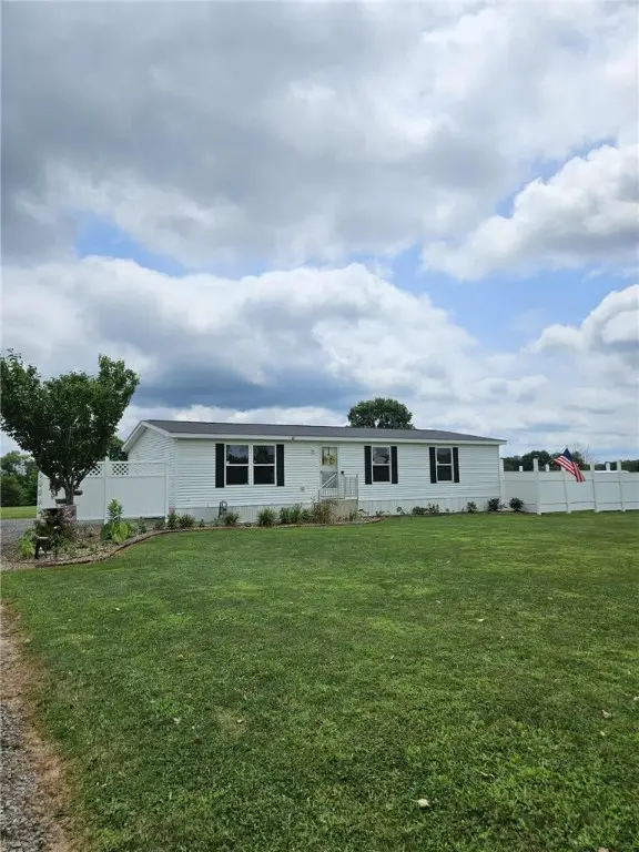 145 Boomerang Rd, Mercer Township, PA 16038 - Image #1