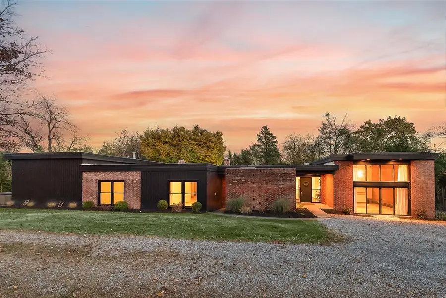 9402 Babcock Blvd, McCandless, PA 15101 - Image #2