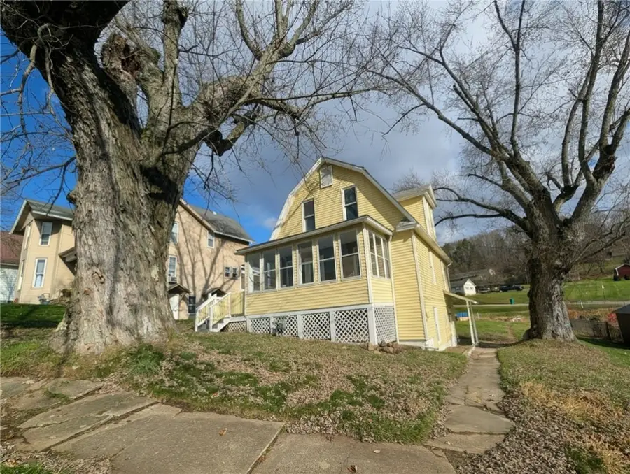 305 Central Ave, Chicora, PA 16025 - Image #2