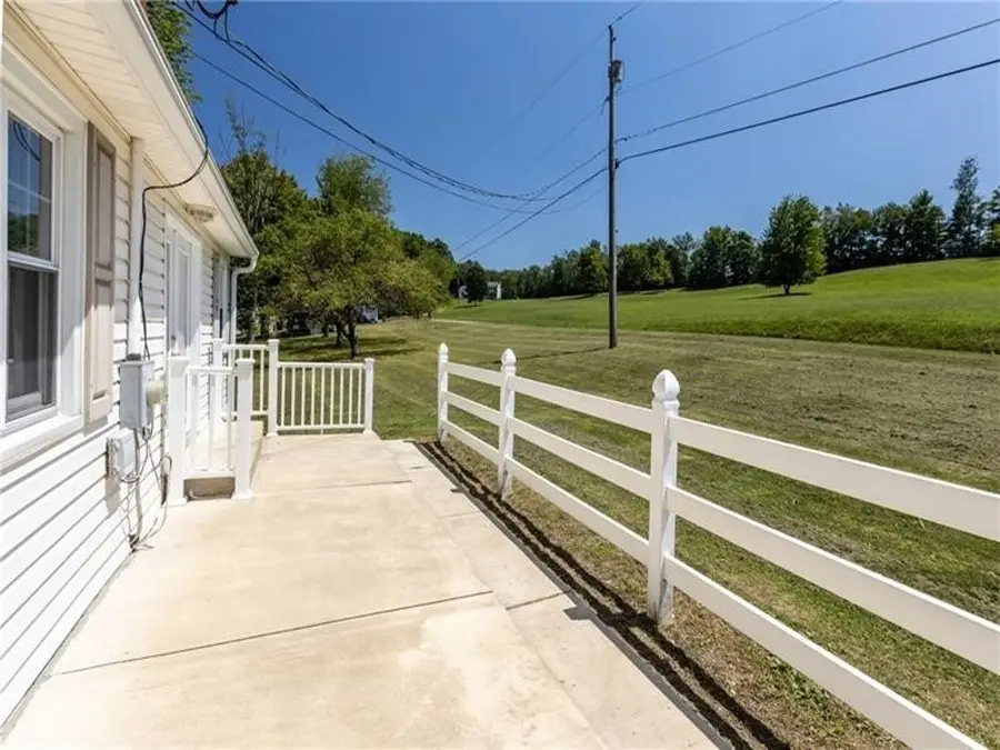 121 Deer Ln, North Sewickley, PA 15010 - Image #3