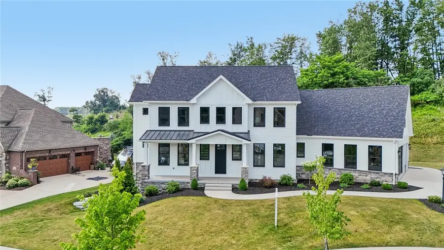 205 Carry Back Ct., Cranberry Township, PA 16066 - Image #2