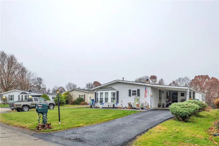 823 Clover Ln, Murrysville, PA 15668 - Image #2