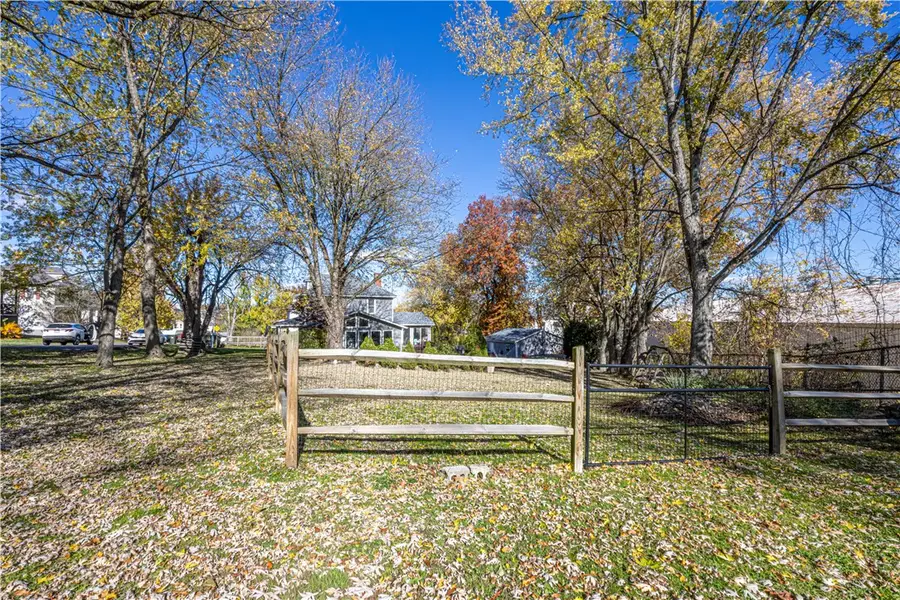 10 Coolidge St, North Union Township, PA 15401 - Image #3