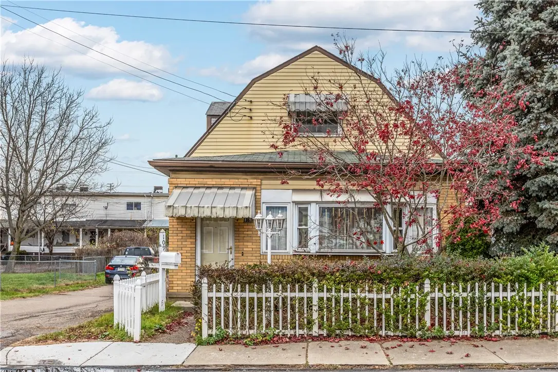109 Helen St, McKees Rocks, PA 15136 - Image #1