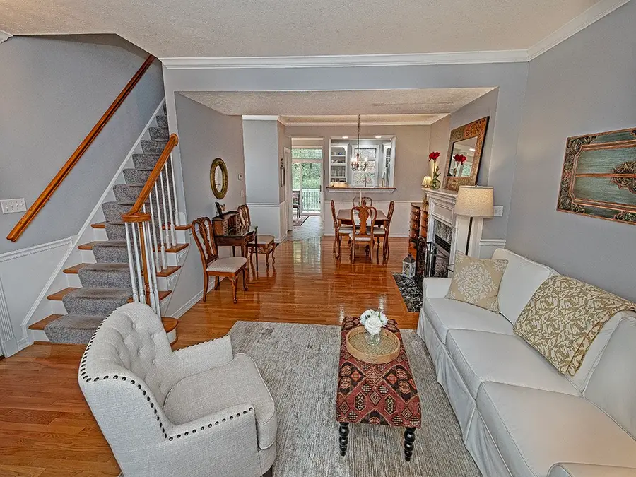 1001 Eddy Ct, Richland Township, PA 15044 - Image #2