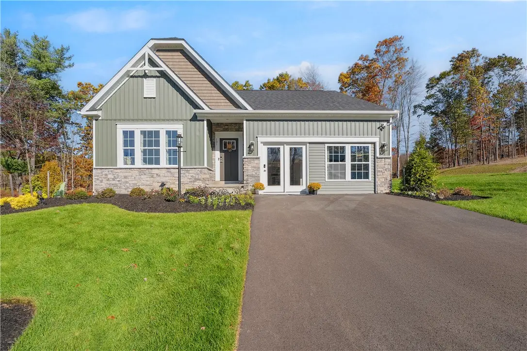 229 Lola Court, Robinson Township, PA 15136 - Image #1