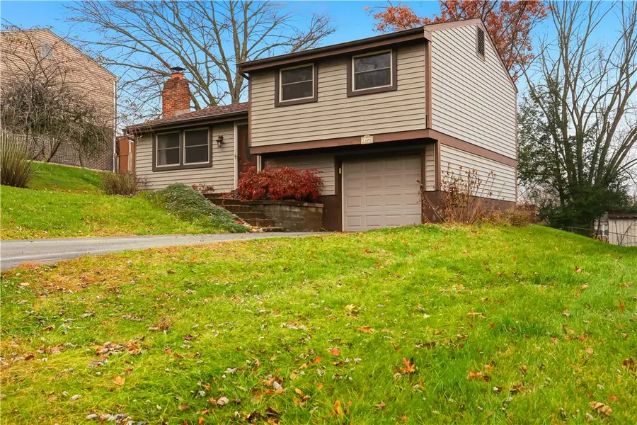 1425 Swede Hill Rd, Hempfield, PA 15601 - Image #2