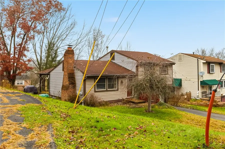 1425 Swede Hill Rd, Hempfield, PA 15601 - Image #3