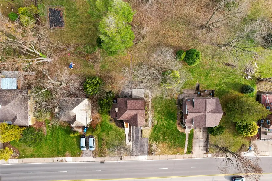 1761 Bower Hill Rd, Scott Township, PA 15243 - Image #2