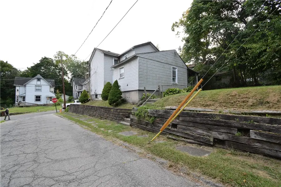 376 Ellsworth St, Sharon, PA 16146 - Image #3