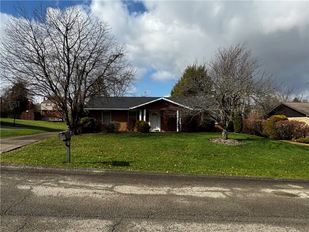 105 Patty Dr, Leith Hatfield, PA 15401 - Image #1