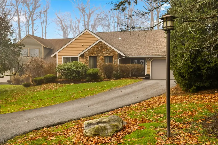 1752 Greenfield Dr, Jefferson, PA 15502 - Image #2