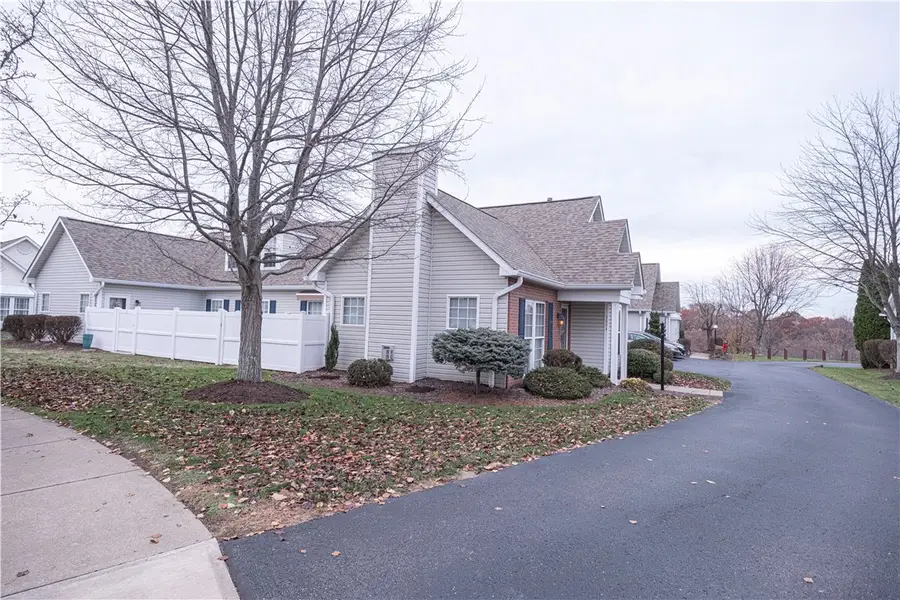 3604 Warwick Ct., Moon Township, PA 15108 - Image #2