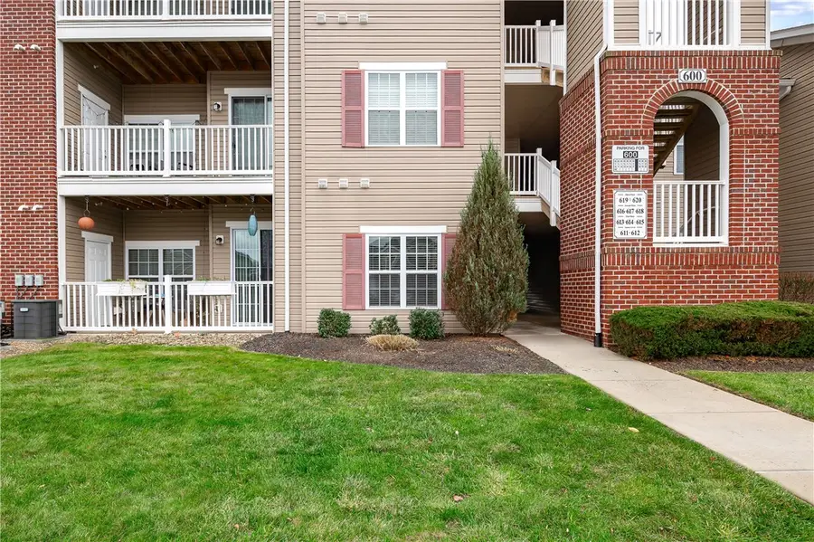 615 Stockton Rdg, Cranberry Township, PA 16066 - Image #2