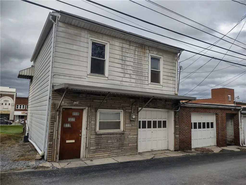 721-723-725 Lawrence Ave, Ellwood City, PA 16117 - Image #1