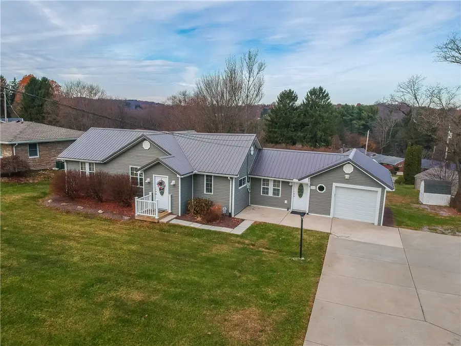 110 Oakville Rd., Chippewa, PA 15010 - Image #2