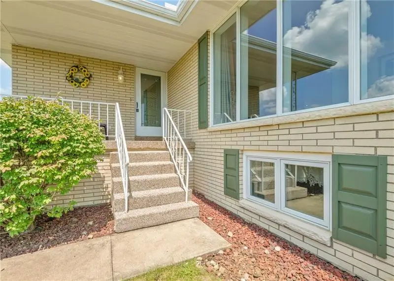 90 Veltri Dr, Canton, PA 15301 - Image #2