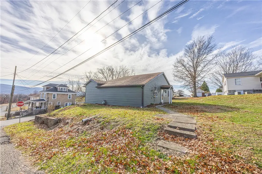 156 Park Ave, North Union Township, PA 15401 - Image #3