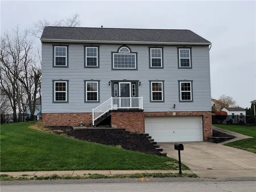 532 Grandshire Drive, Cranberry Township, PA 16066 - Image #2