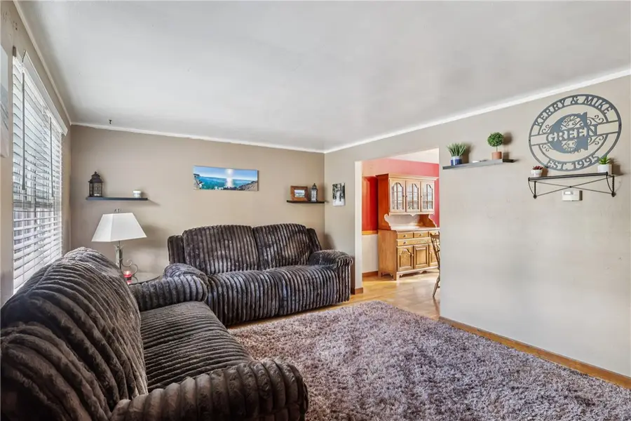 2130 Parklyn St, Pittsburgh, PA 15234 - Image #3