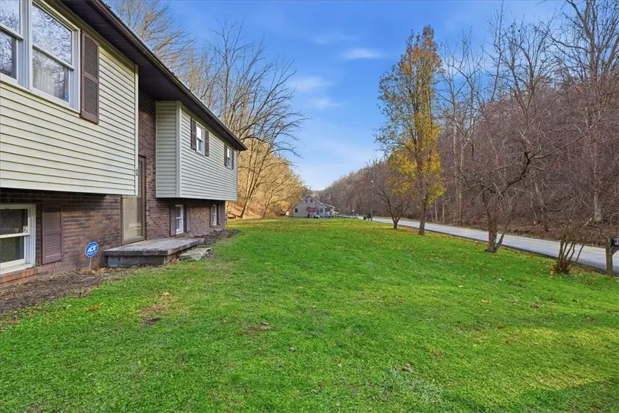 1035 California Dr, California, PA 15423 - Image #2