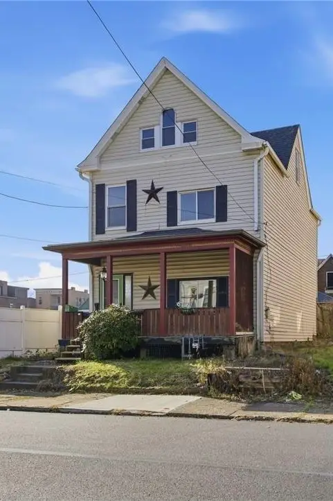 212 Comrie Ave, Braddock, PA 15104 - Image #2