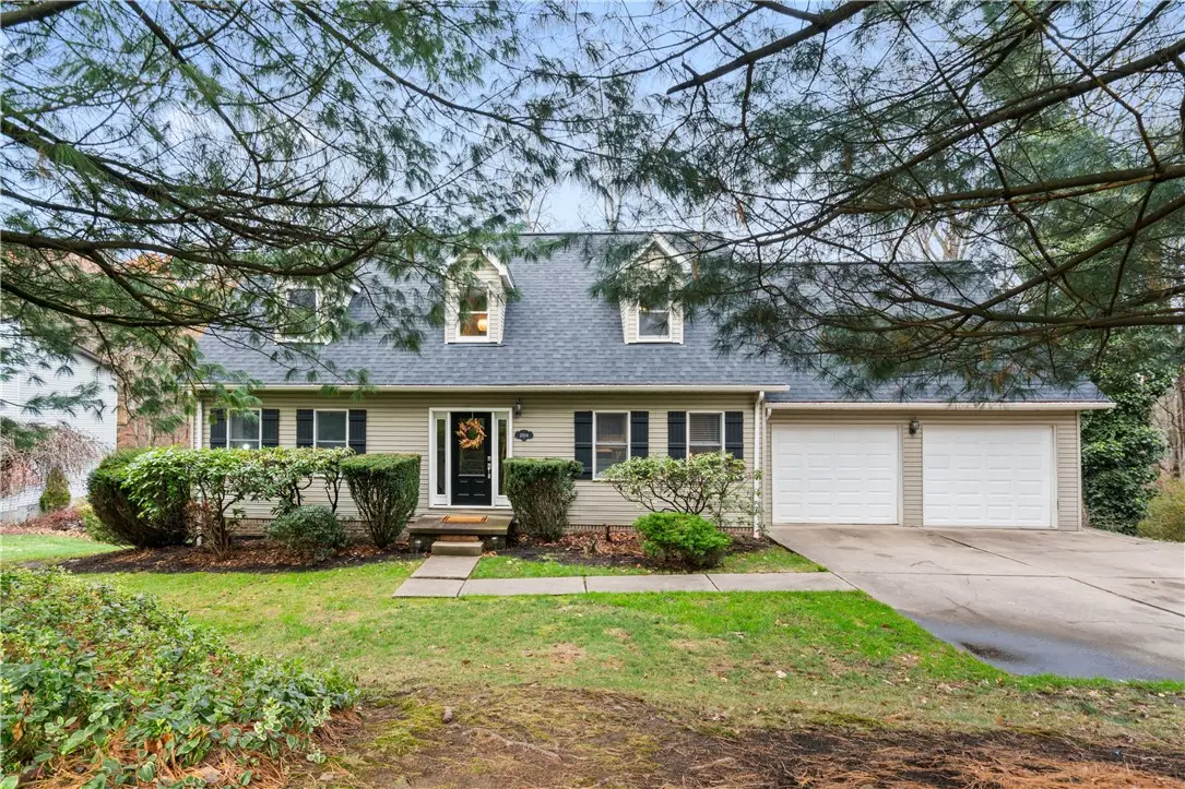 2014 Reis Run Rd, Franklin Park, PA 15237 - Image #1