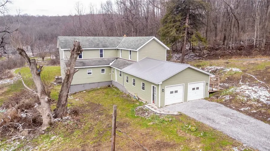 437 Roseville Rd, Karns City, PA 16041 - Image #2
