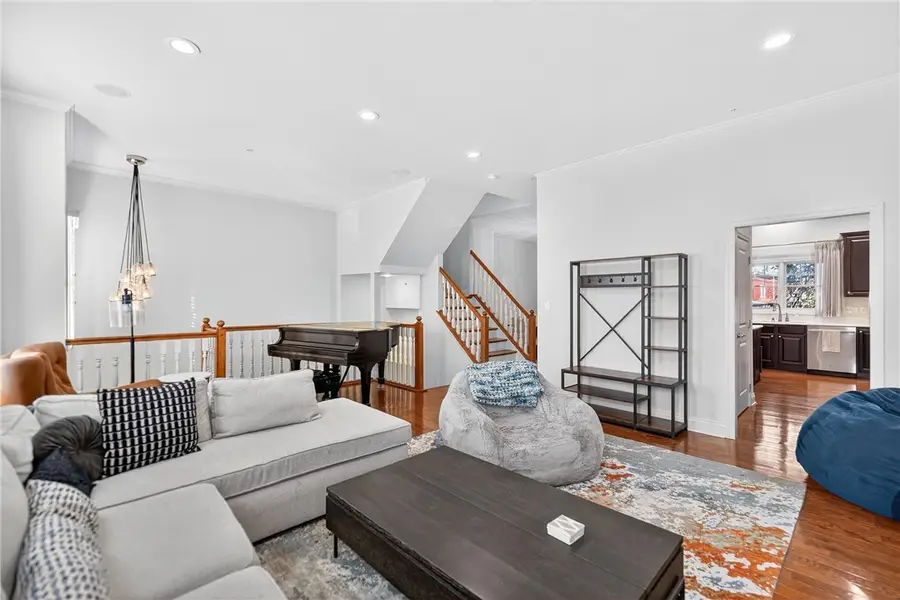 4709 Wallingford, Pittsburgh, PA 15213 - Image #3