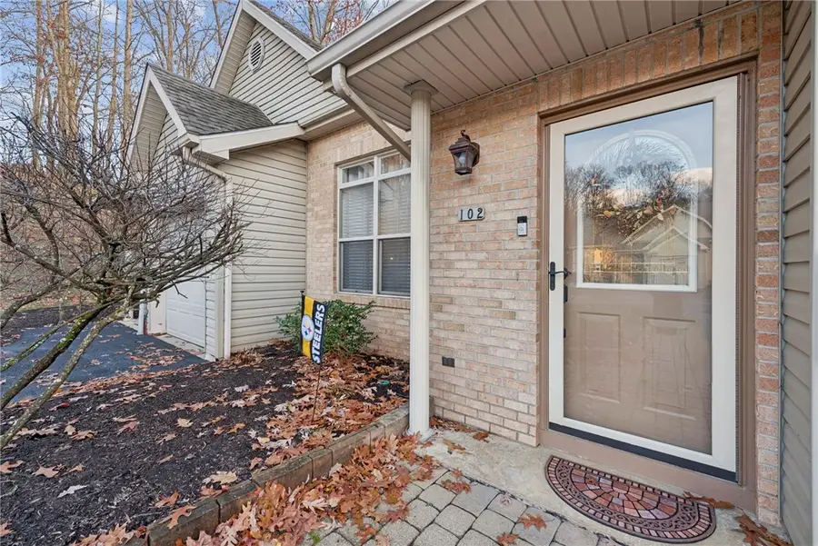 102 Lawnview Way, Greensburg, PA 15601 - #2