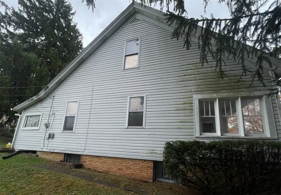 2409 25th St, White, PA 15010 - Image #2