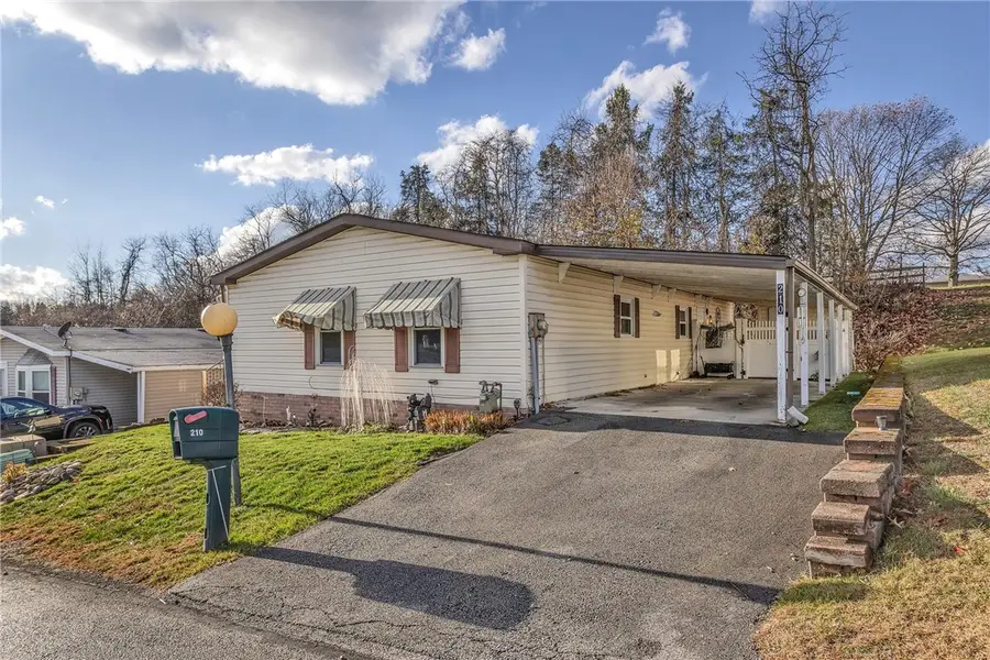 210 Meadow Ln, Murrysville, PA 15668 - Image #2