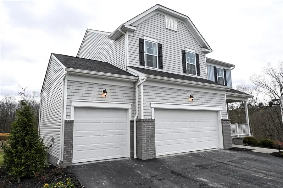 212 Creekside Drive, Oakdale, PA 15071 - Image #3