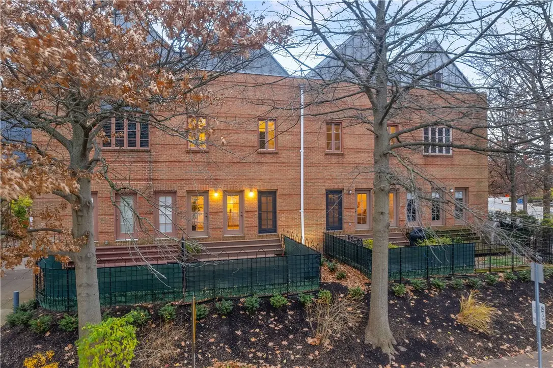 4700 Ellsworth Ave #4, Pittsburgh, PA 15213 - Image #1