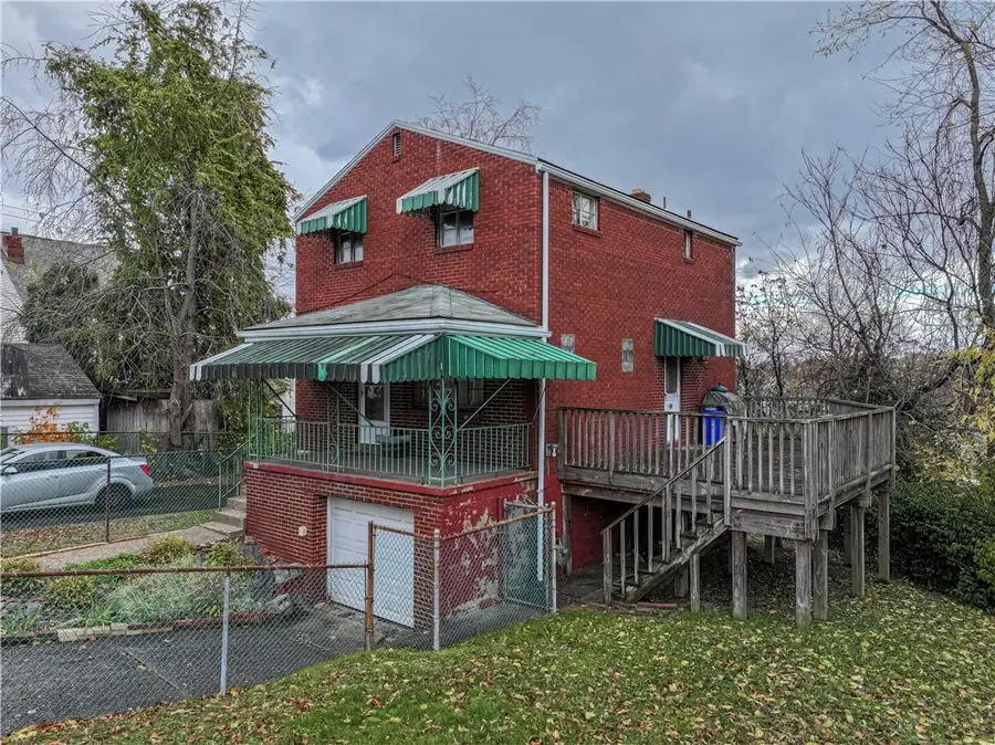 939 Delevan St, Pittsburgh, PA 15217 - Image #2