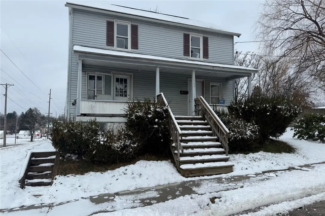 1002 Webster St, Farrell, PA 16121 - Image #1