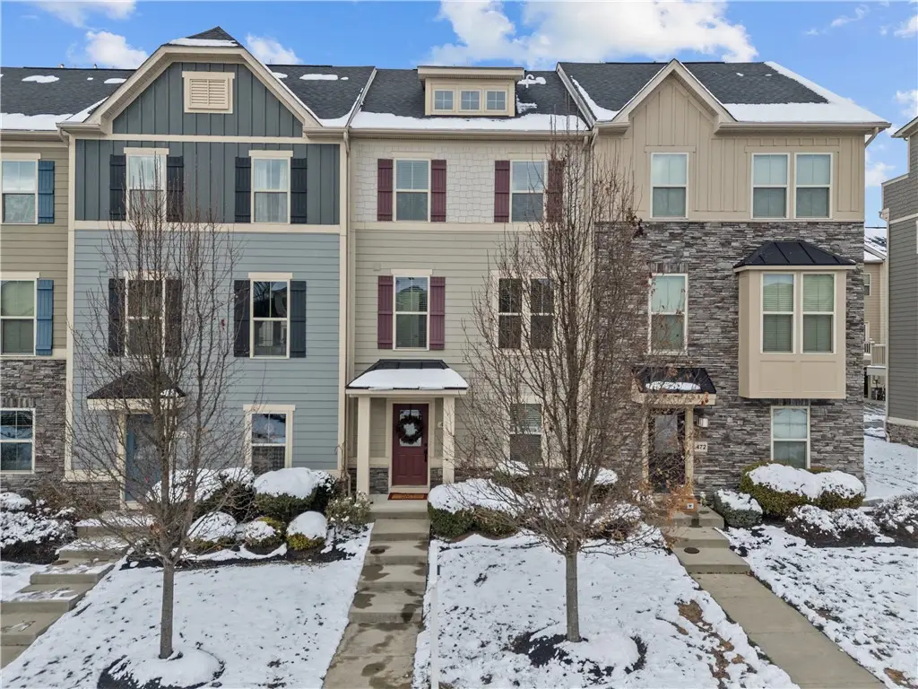 474 Fairmont Dr, Warrendale, PA 15090 - Image #1