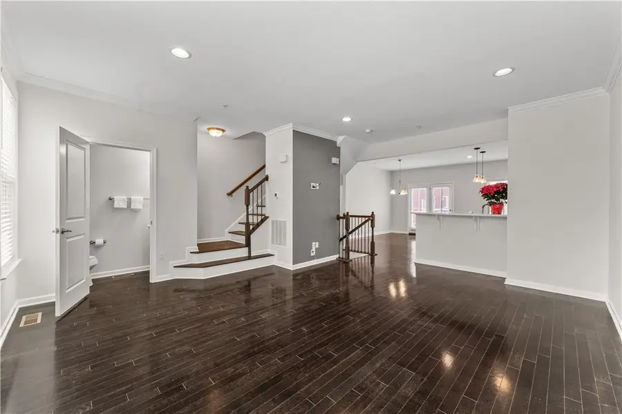 474 Fairmont Dr, Warrendale, PA 15090 - Image #3