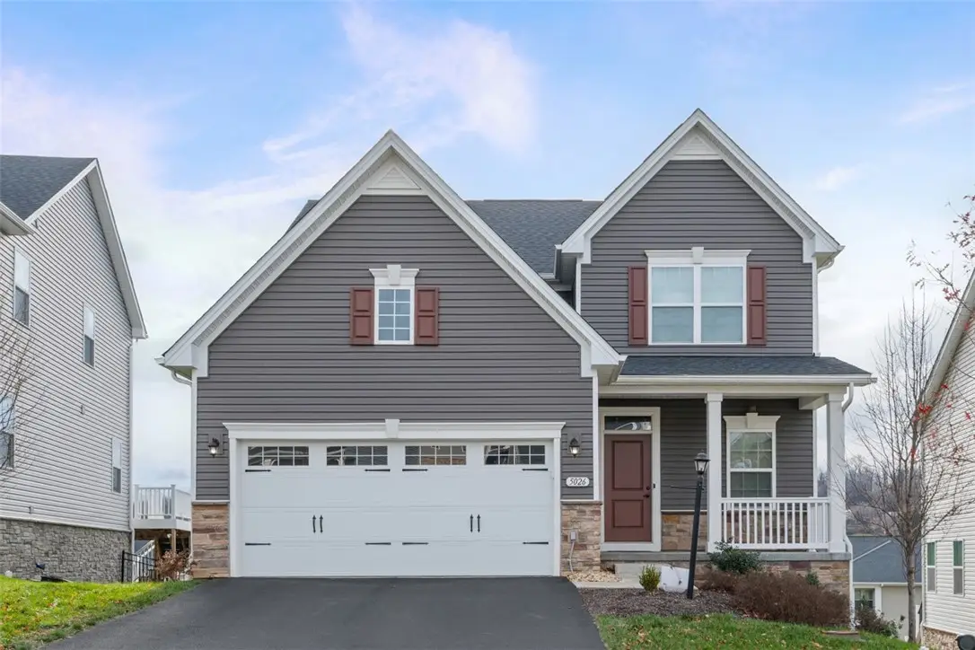 5026 Summit Dr, South Park, PA 15129 - Image #1