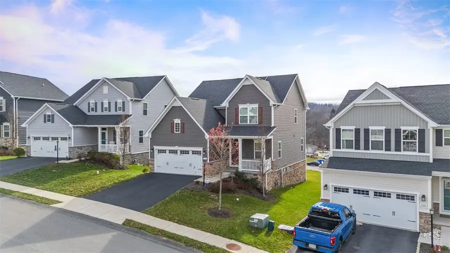 5026 Summit Dr, South Park, PA 15129 - Image #3