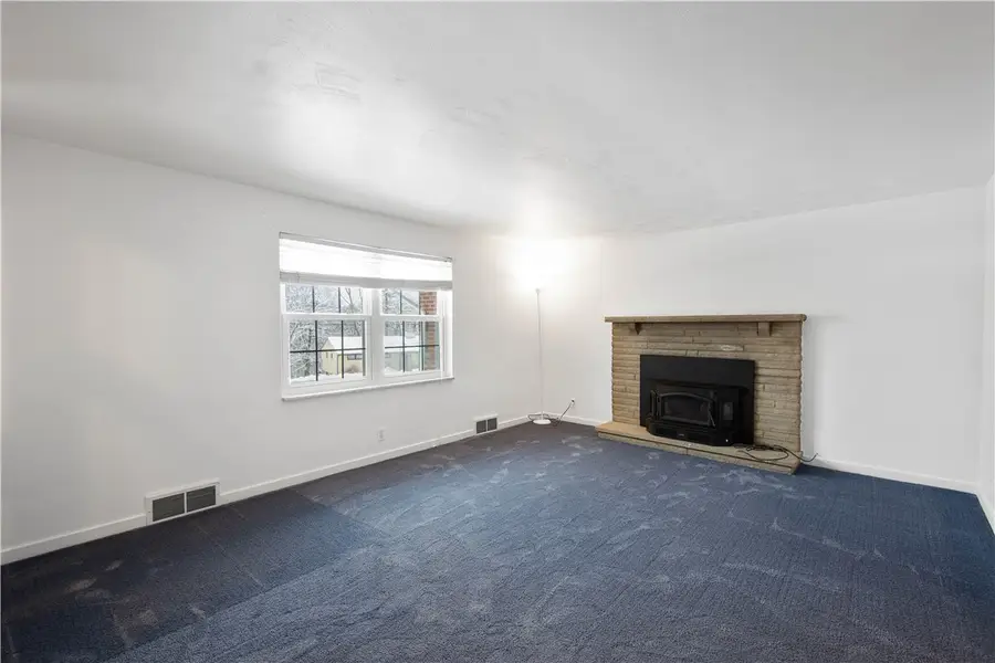 8784 Terrace Dr, McCandless, PA 15237 - Image #3